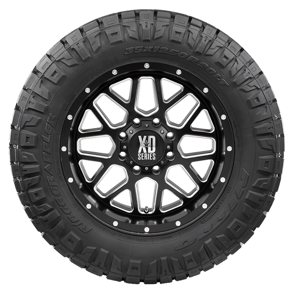 265/70R18 116T Tire T94216