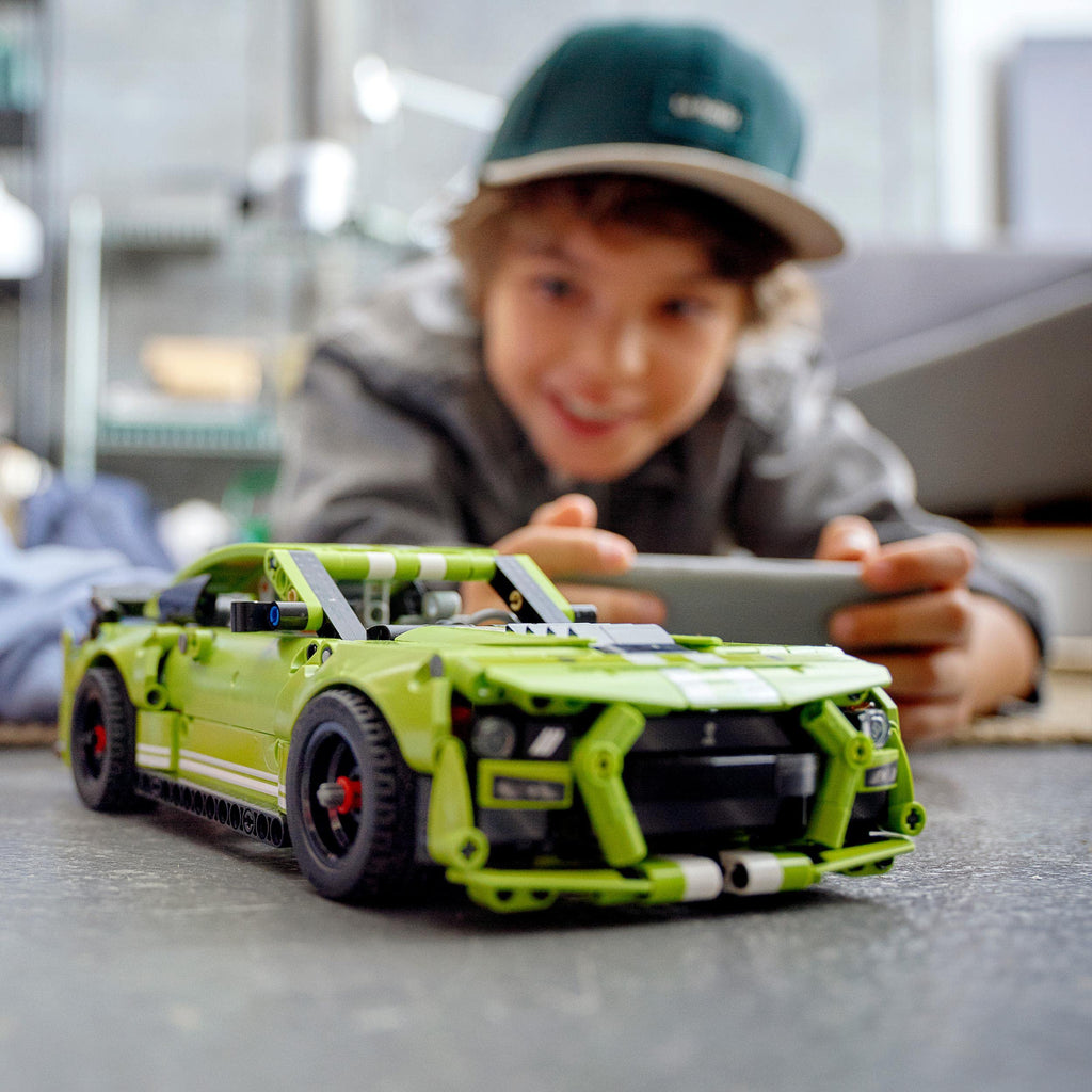 Technic Ford Mustang Shelby GT500 S126