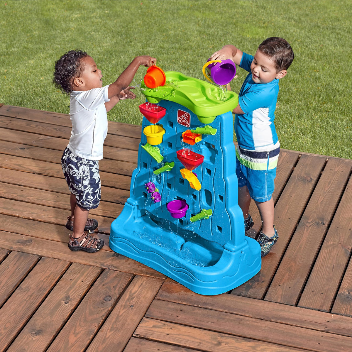 Double-Sided Water and Sand Activity Table, 13 Piece V366034