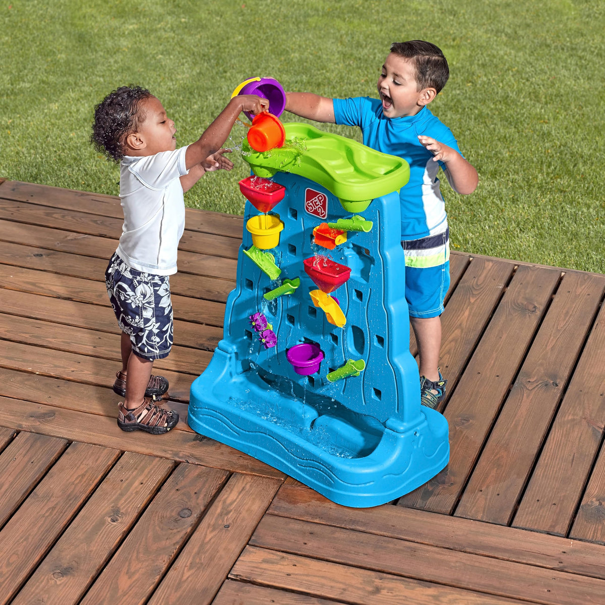 Double-Sided Water and Sand Activity Table, 13 Piece V366034